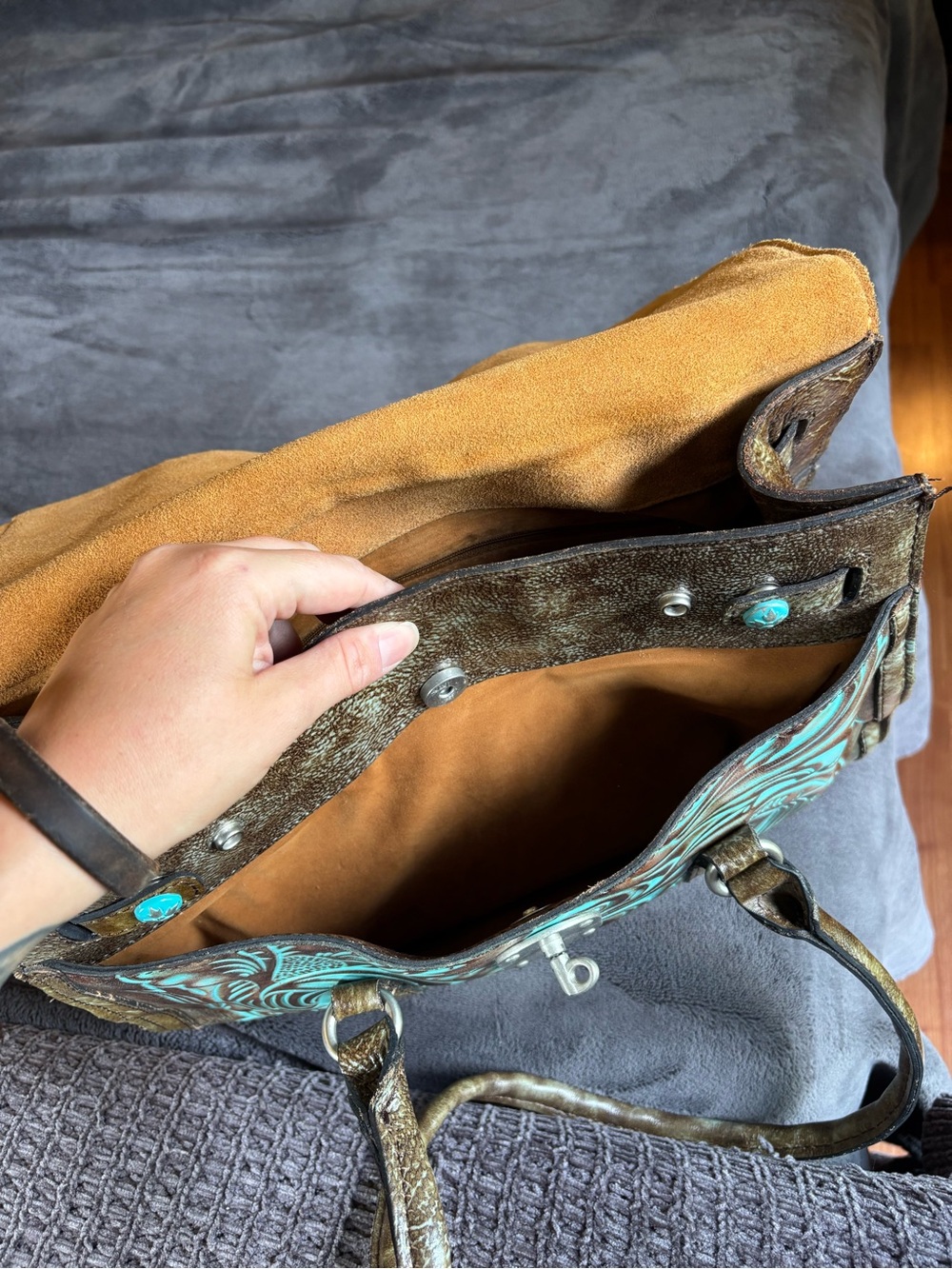 Patricia Nash Italian Leather Vienna Satchel, Tooled Turquoise, Like New Purse - Picture 9 of 16